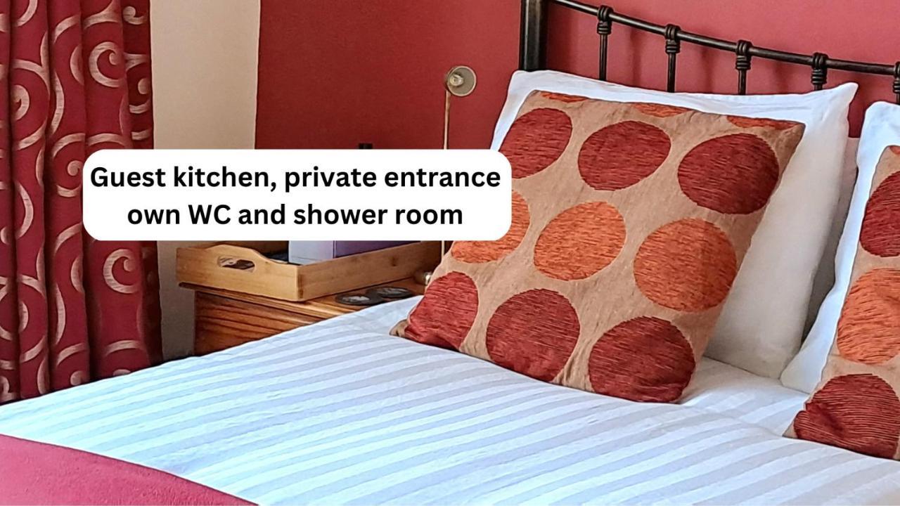 Apartament Quiet Comfortable Patcham Studio Free Parking Hallway Shared With Host Okręg wyborczy Hove Zewnętrze zdjęcie